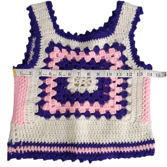 Vintage 70s Crochet Granny Square Handmade Top - Picture 7 of 9